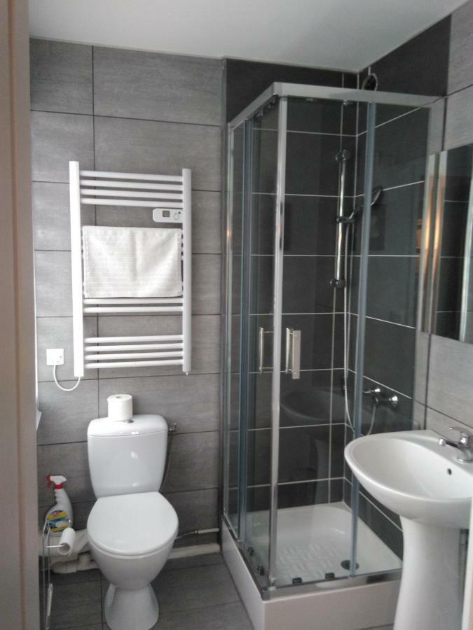 24 Fois Plus - Circuit Des 24 H A 10 Mn - 2 Chambres, 4 Personnes & Cuisine Льо Ман Екстериор снимка